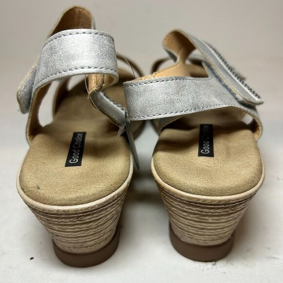 GC Shoes Womens 8.5 M Silver Jorda Strappy Wedge Heel Sandals NIB JN7 - Picture 3 of 4